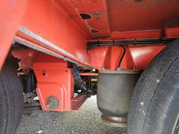 F-S44-/ 4 x STEERING / HYDRAULIC RAMPS / EXTENDABLE